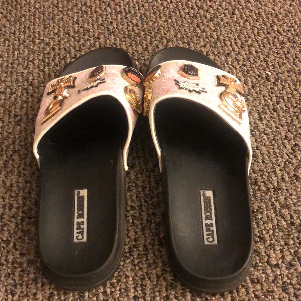 Slides - Picture 3 of 4